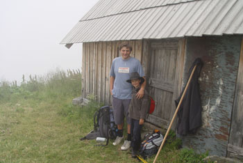 Arrive dans le brouillard
